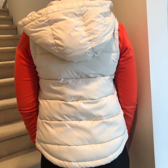 Gap Kids Cream Puffer Vest Jacket - Picture 4 of 7